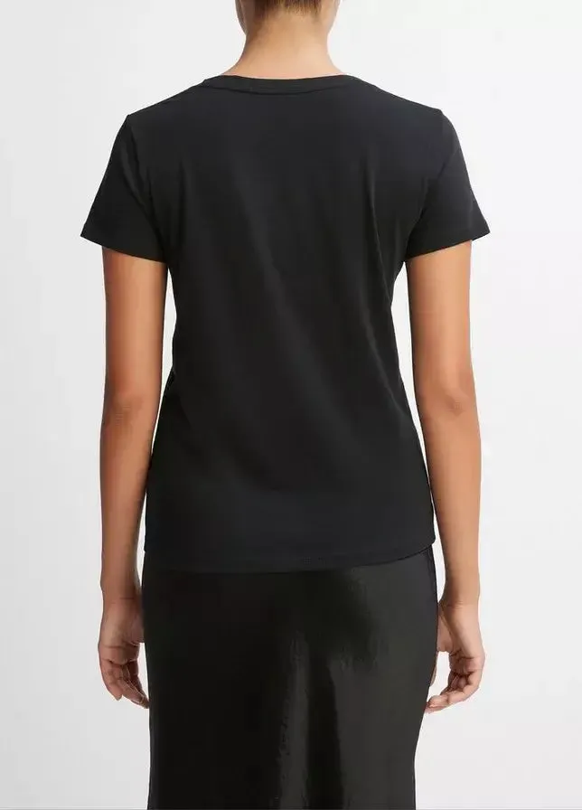 Essential V-Neck in Black