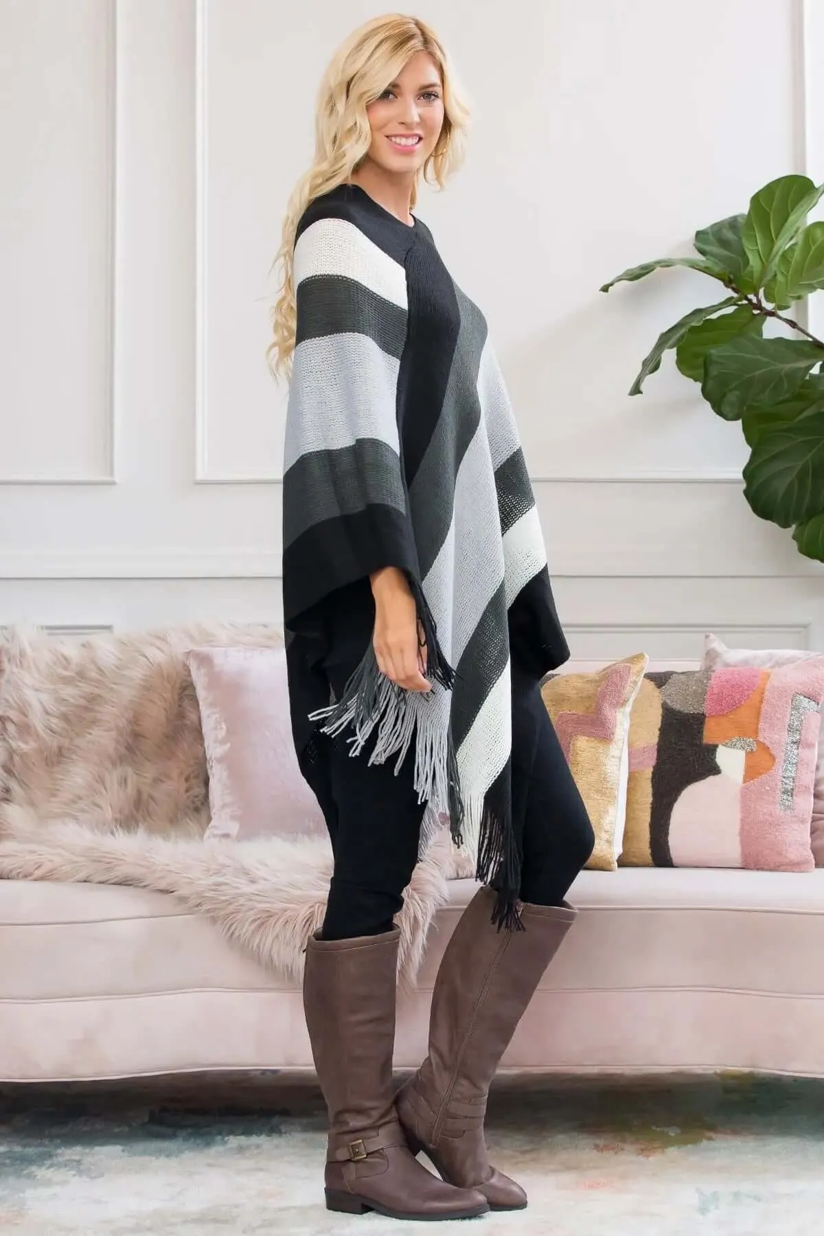 Hdf2099 - Color Block Fringe Poncho