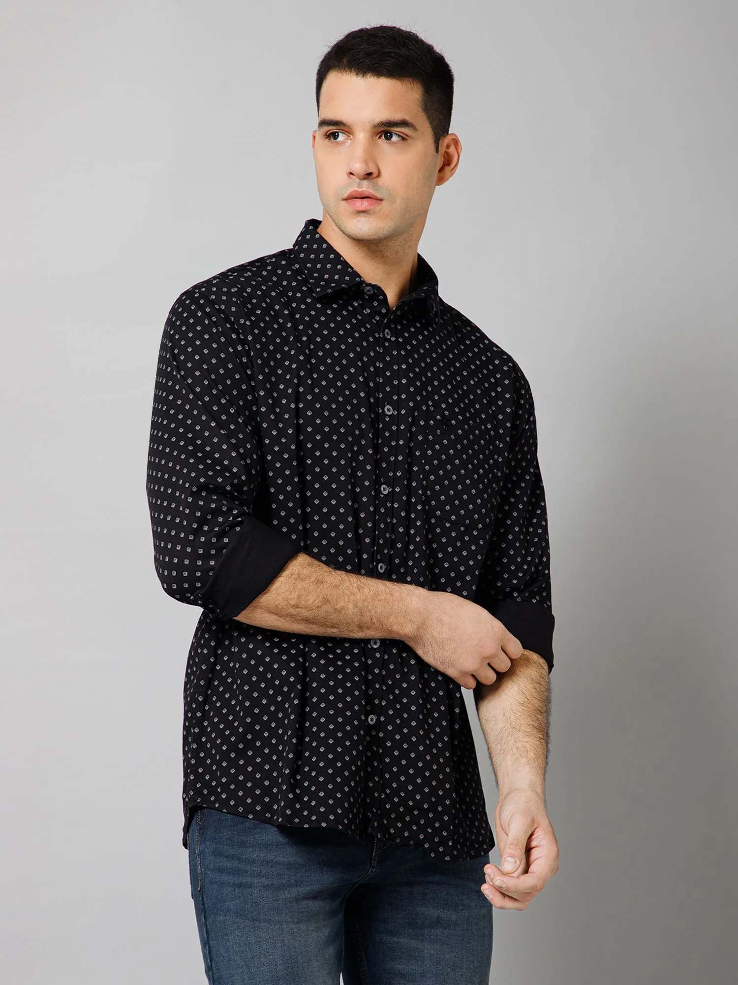 Men's Black Casual Geometric Ditsy Print Full Sleeve Shirt