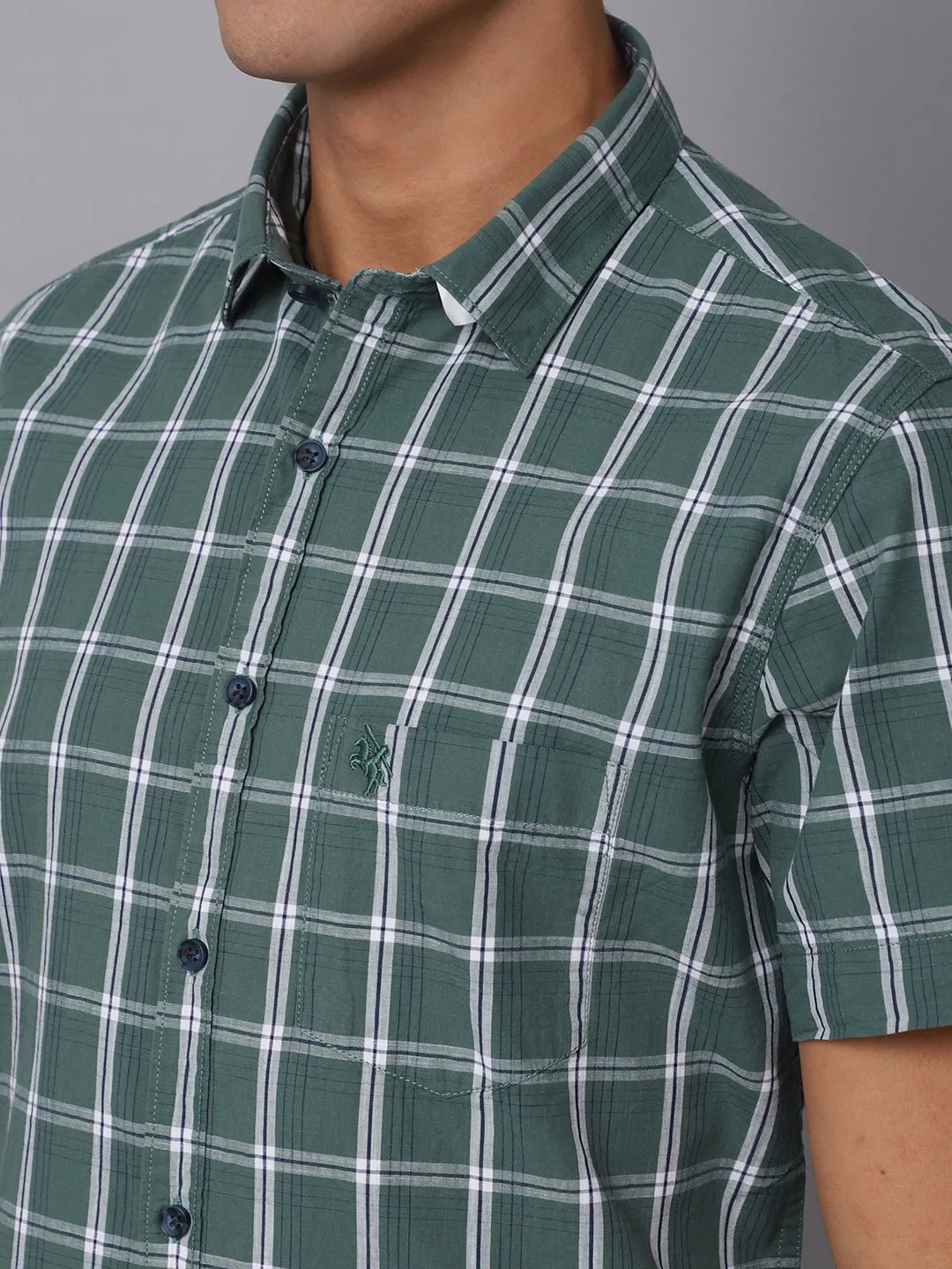 Men's Green Casual Medium Checks Half Sleeve Shirt