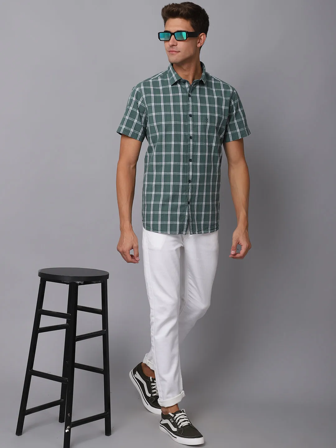 Men's Green Casual Medium Checks Half Sleeve Shirt