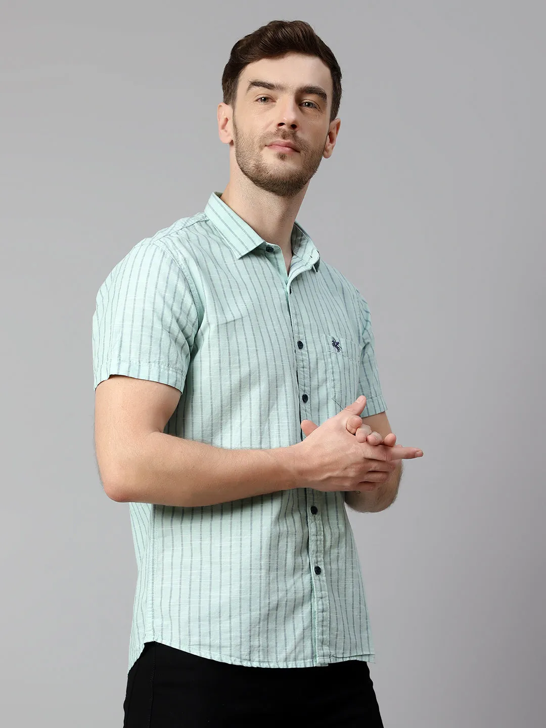 Men's Green Casual Narrow Stripe Half Sleeve Shirt