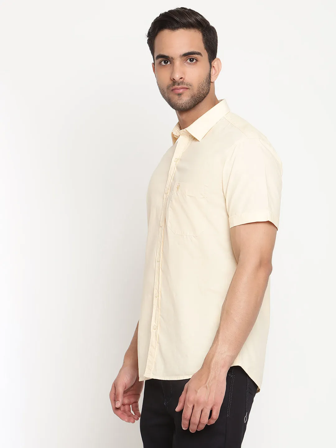 Men's Light Yellow Casual Plain Half Sleeve Shirt