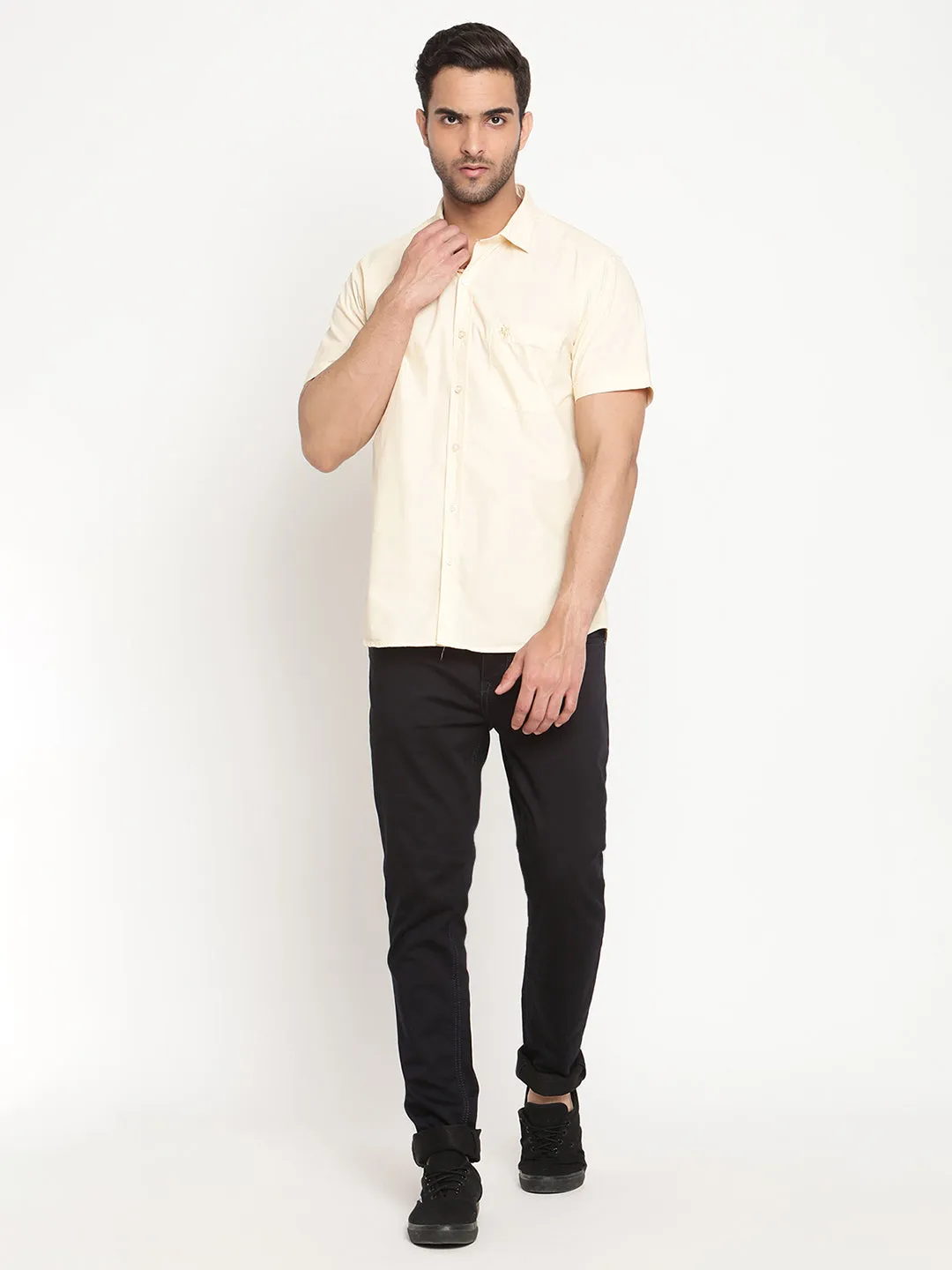 Men's Light Yellow Casual Plain Half Sleeve Shirt