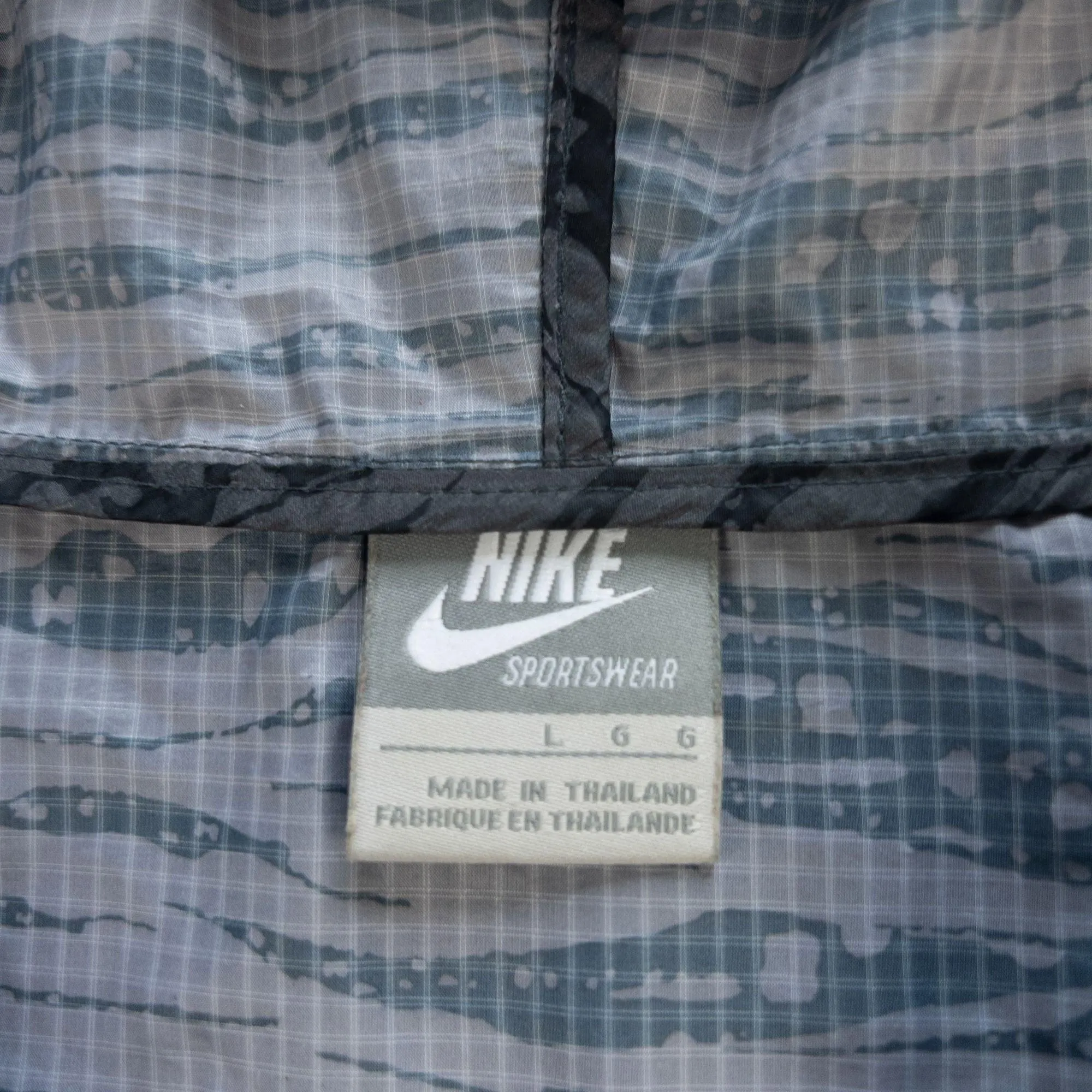 Vintage Nike Lightweight Pattern Jacket Size M